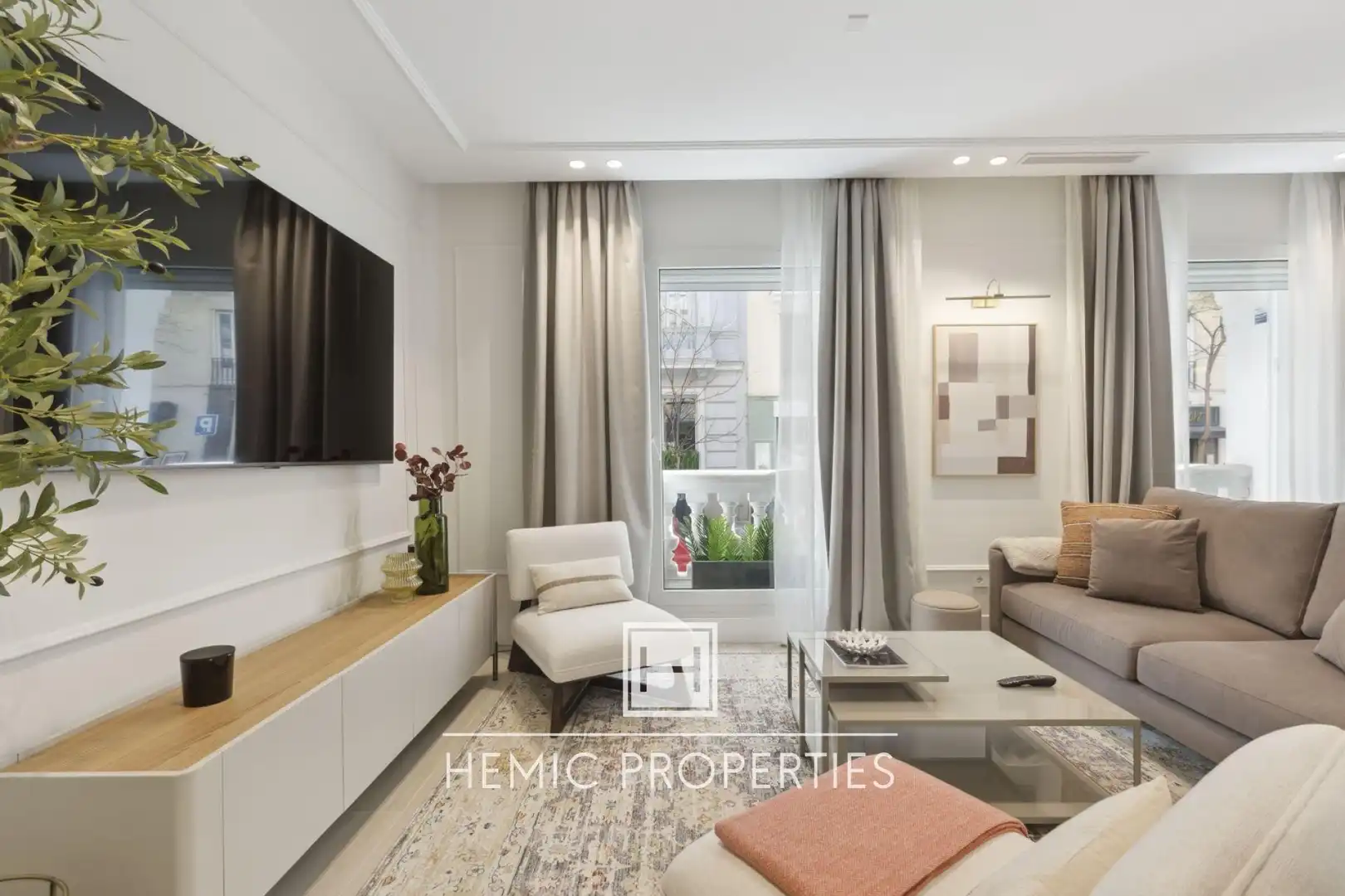 Wohnzimmer von Wohnung zum Verkauf in Madrid mit Klimaanlage, Möbliert und Balkon