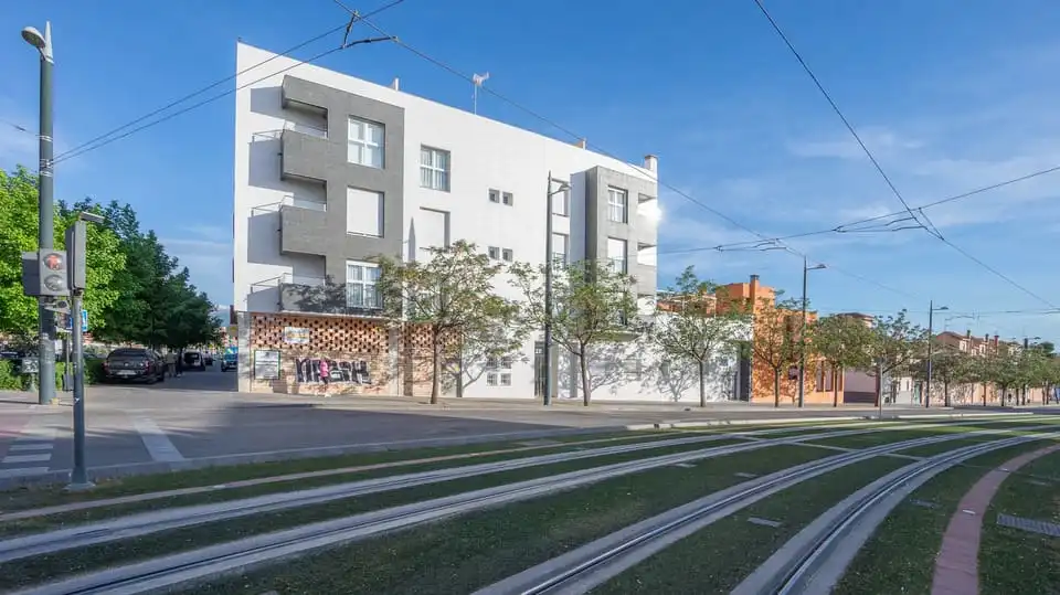 Außenansicht von Garage zur Miete in Granada