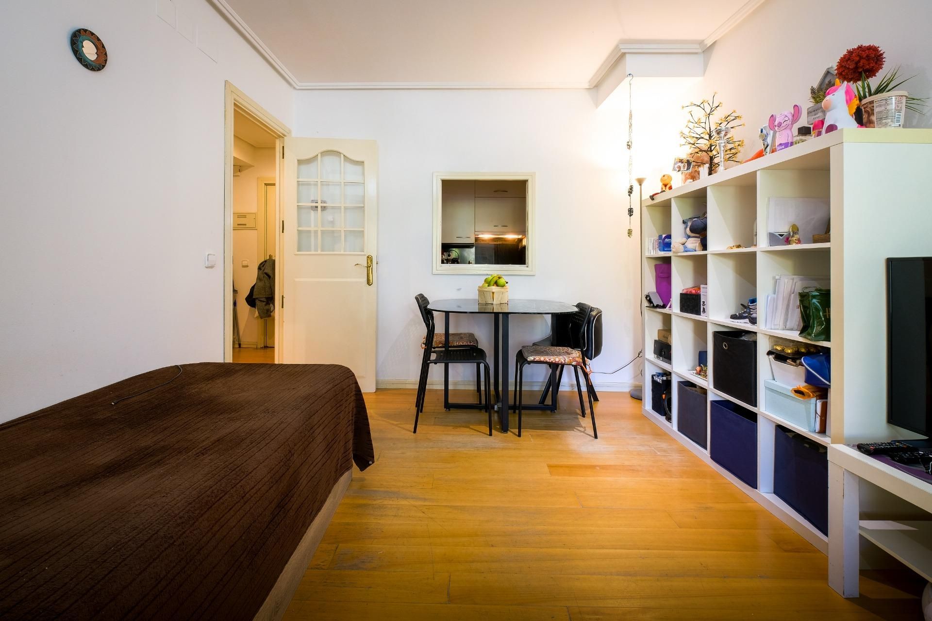 Habitación de Piso en venta en  Madrid Capital con Calefacción y Trastero