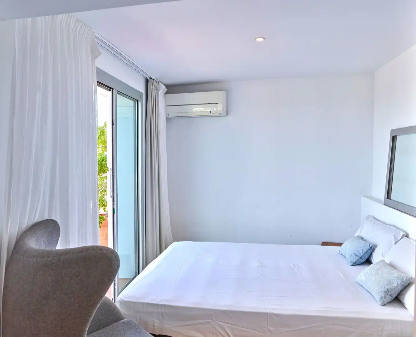 Habitación de Casa o chalet en venta en Sant Josep de sa Talaia con Aire acondicionado, Calefacción y Jardín privado