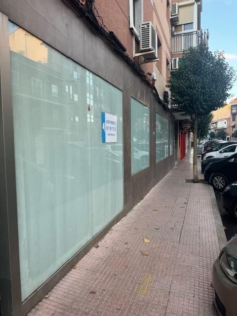 Vista exterior de Local de lloguer en Leganés