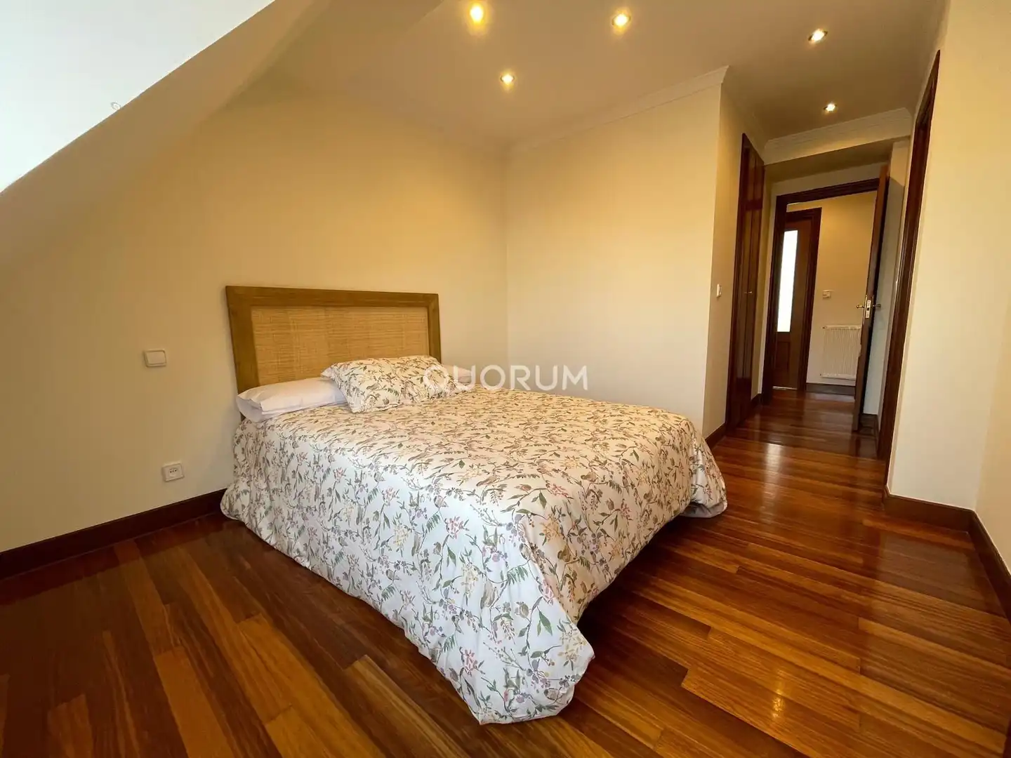 Bedroom of Flat for rent in Bilbao   with Heating, Terrace and Balcony