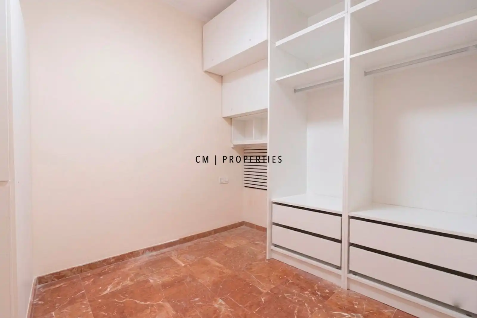 Flat for rent in Valencia  with Air Conditioner, Heating and Terrace