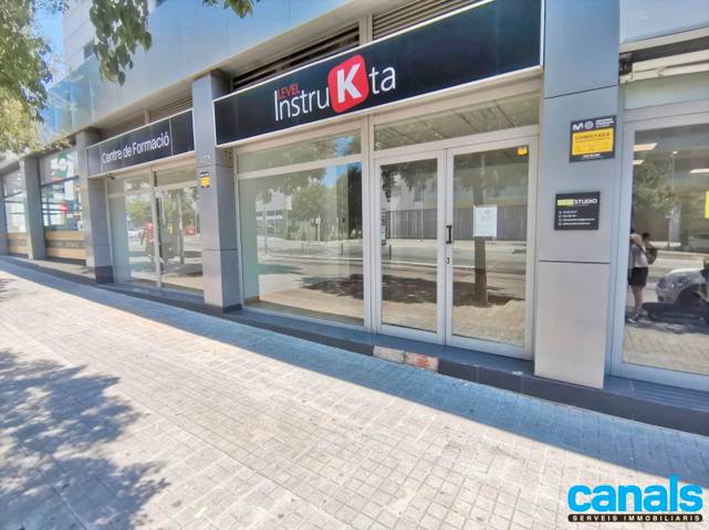 Local comercial en Alquiler en Can Tiana