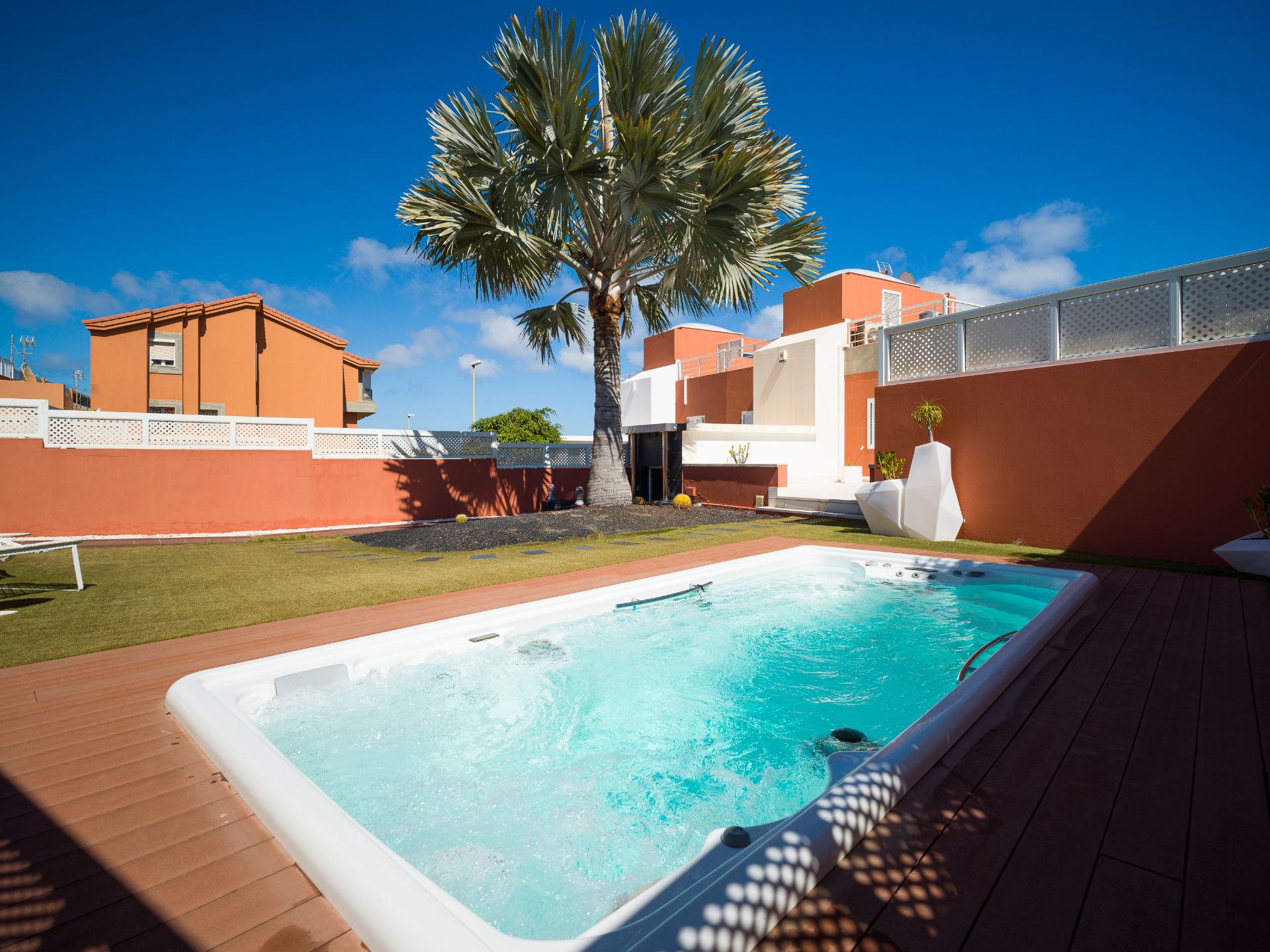 Swimming pool of House or chalet for sale in Las Palmas de Gran Canaria  with Air Conditioner, Private garden and Parquet flooring