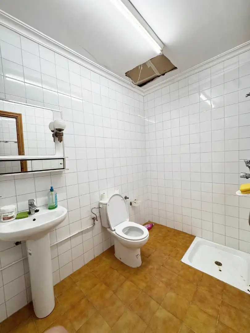 Badezimmer von Fabrikhallen zur Miete in San Javier mit Heizung