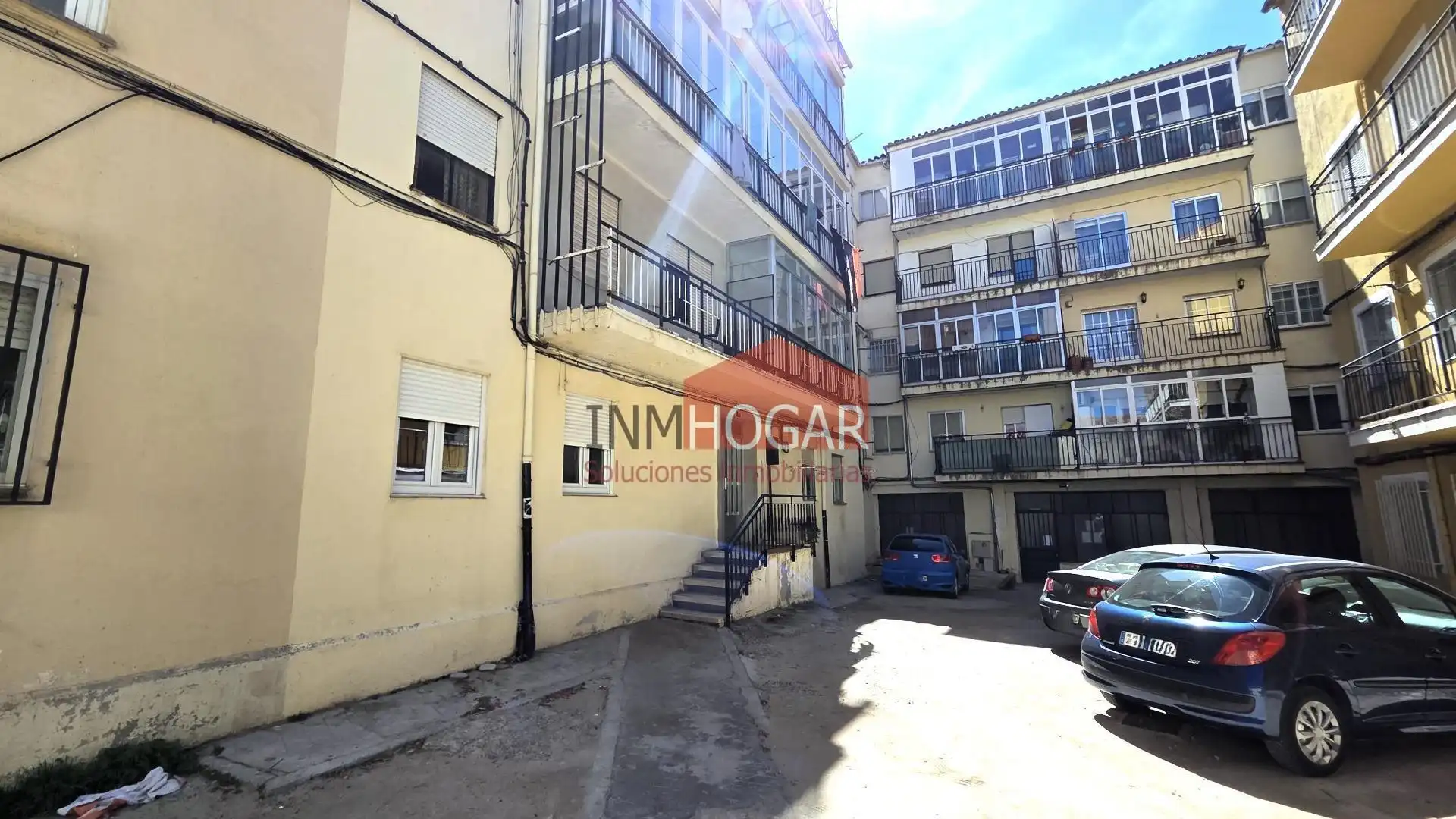 Vista exterior de Piso en venta en Ávila con Calefacción, Amueblado y Balcón