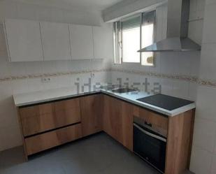 Cuina de Pis en venda en  Almería Capital amb Aire condicionat, Calefacció i Jardí privat