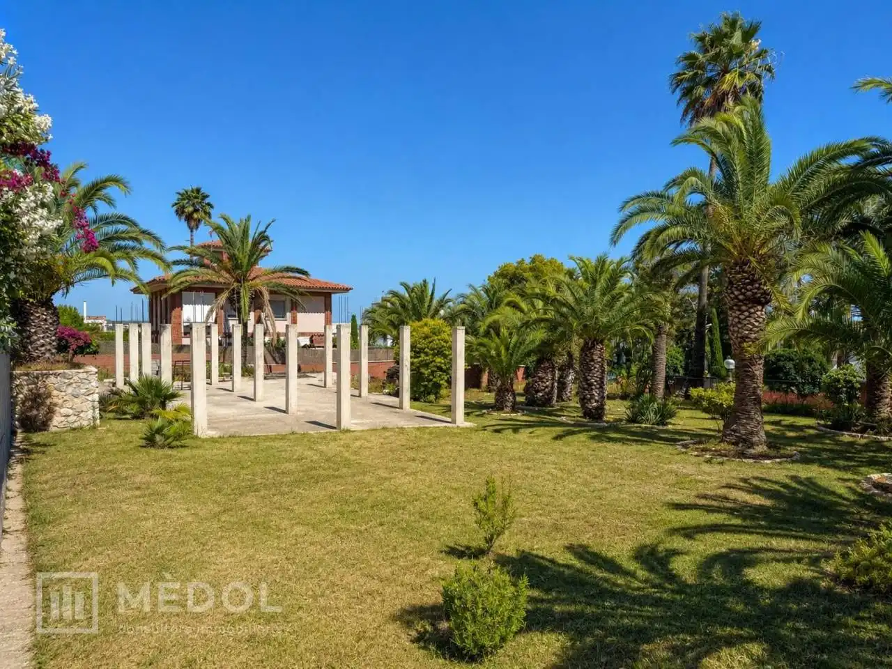 Terreny residencial en venda a Via Augusta