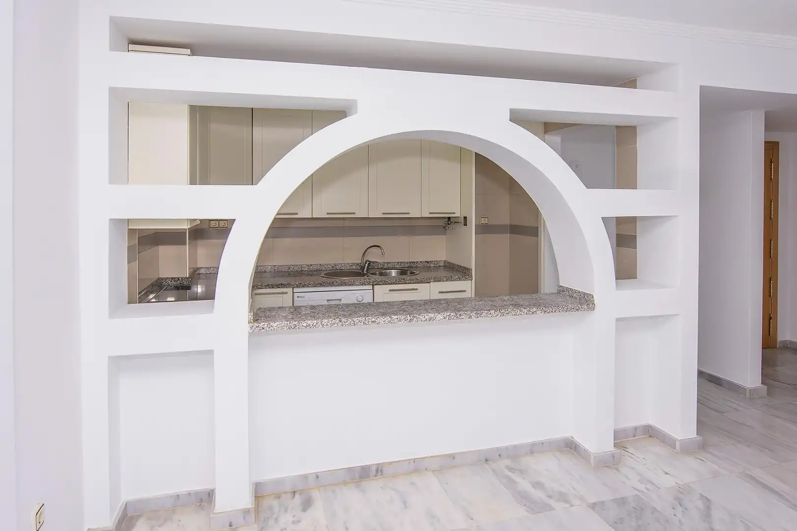 Cocina de Piso en venta en Carboneras con Balcón y Piscina comunitaria
