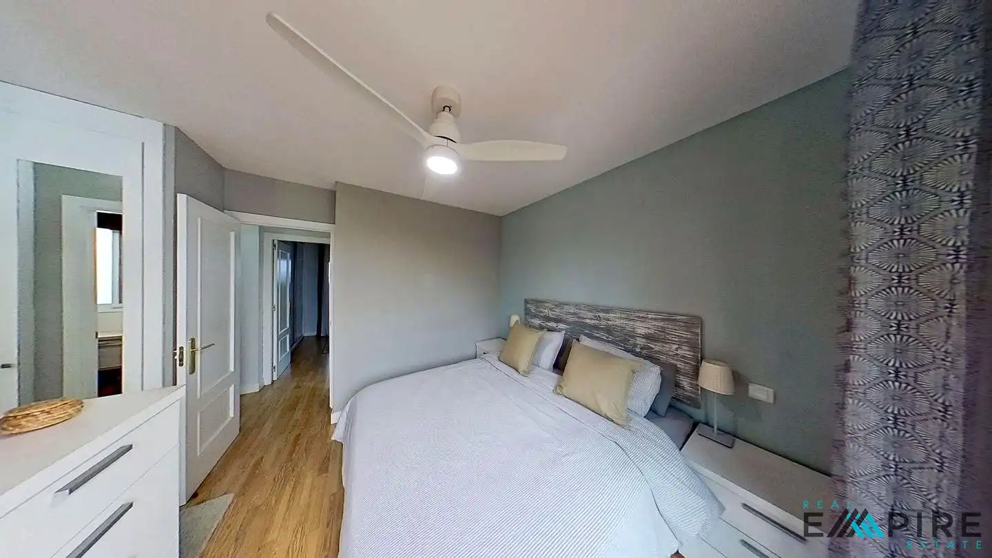 Habitación de Dúplex en venta en Parla con Aire acondicionado, Calefacción y Terraza