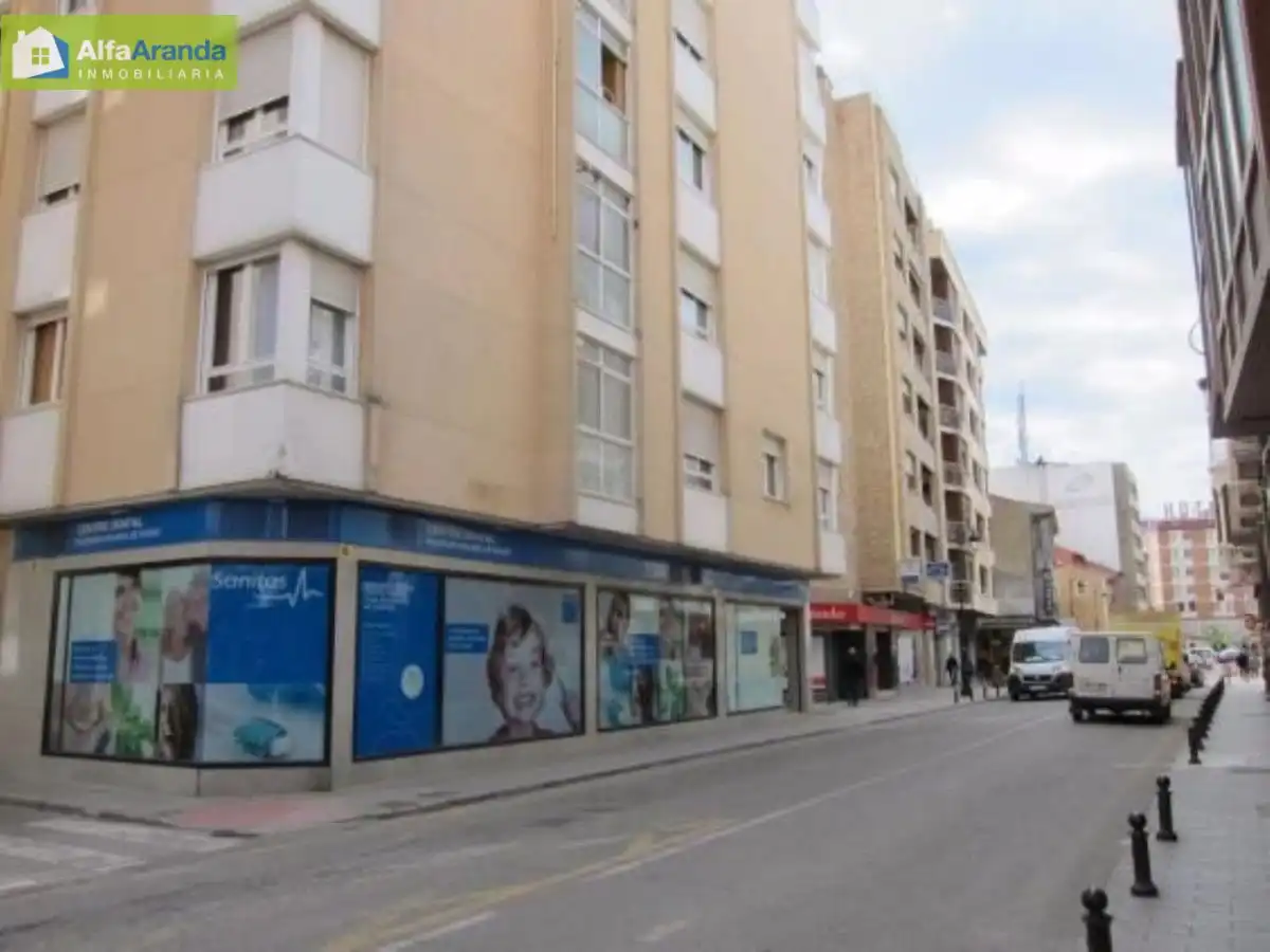 Vista exterior de Local de lloguer en Aranda de Duero