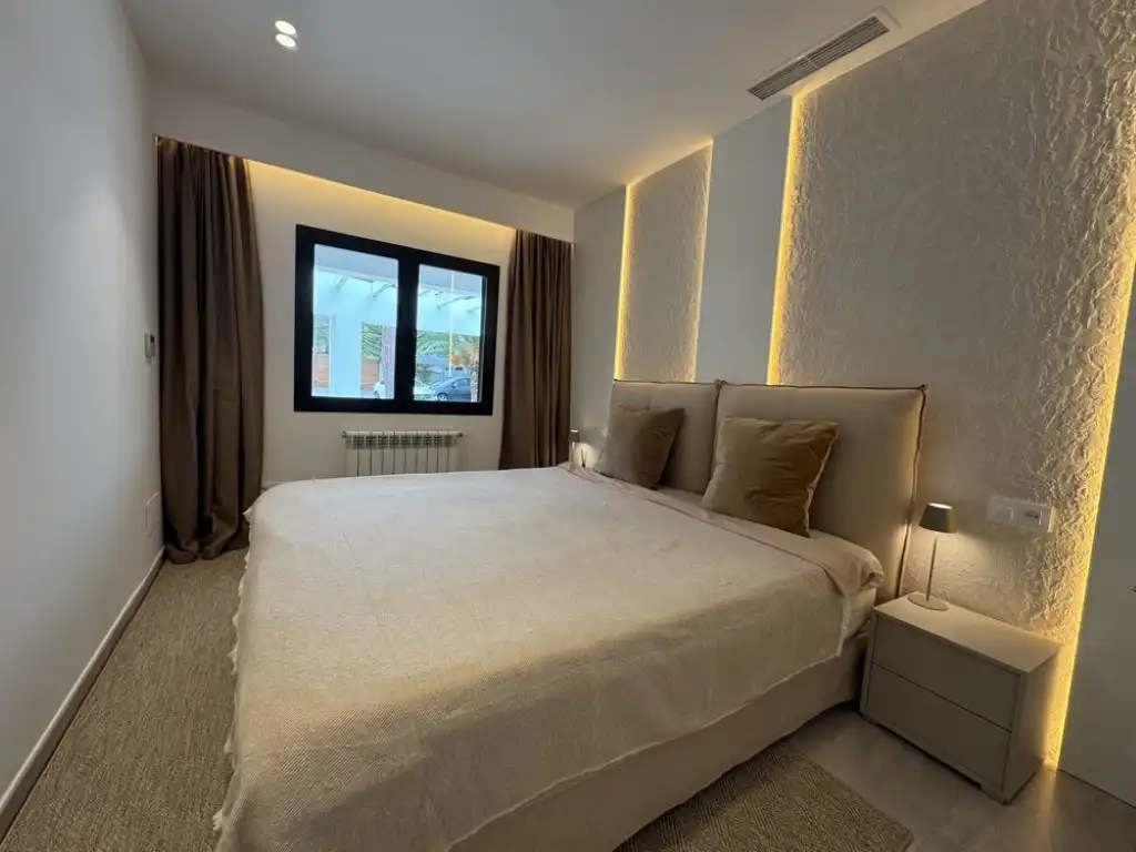 Bedroom of Houses for sale in Calvià  with Air Conditioner, Terrace and Swimming Pool