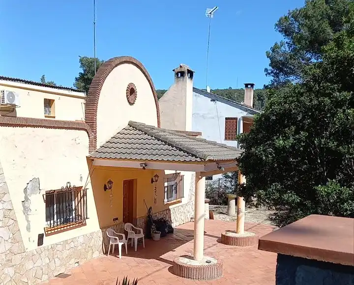 Vista exterior de Casa o xalet en venda en Olesa de Bonesvalls amb Jardí privat i Terrassa