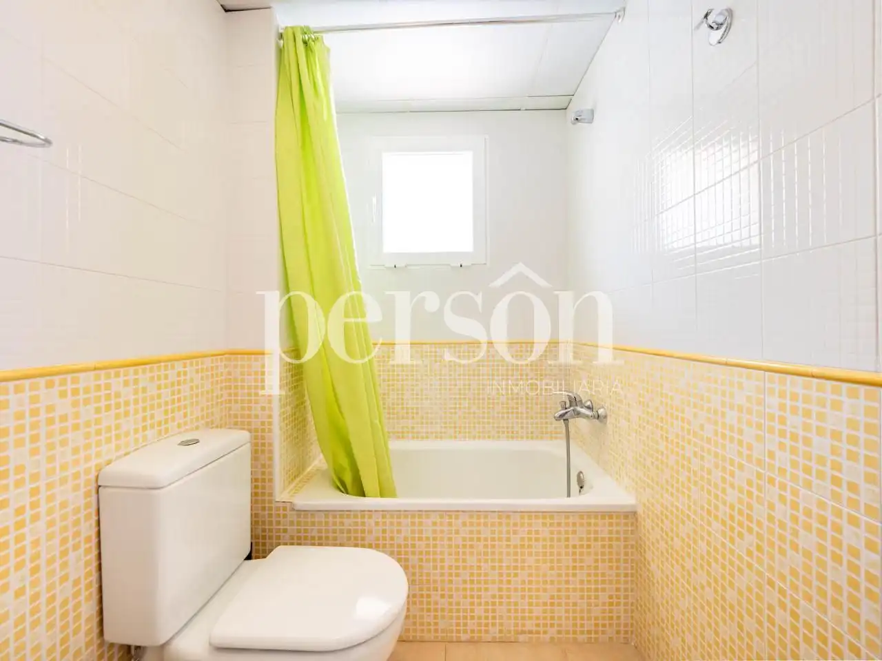 Badezimmer von Wohnung zum Verkauf in Moncofa mit Klimaanlage, Heizung und Terrasse