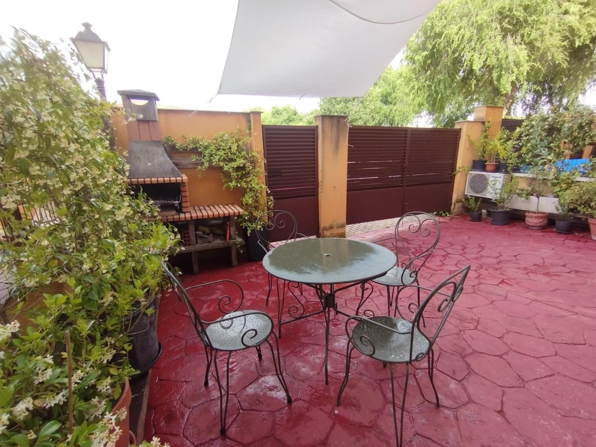 Terrassa de Casa o xalet en venda en Torre del Burgo amb Calefacció