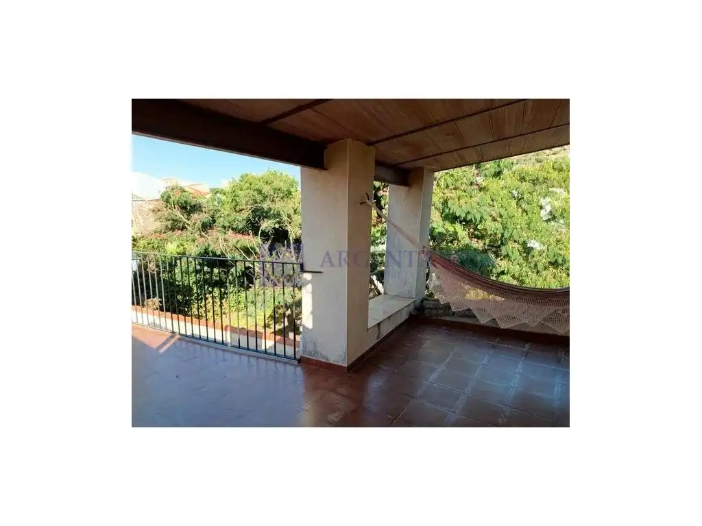 Haus zum Verkauf in Montánchez