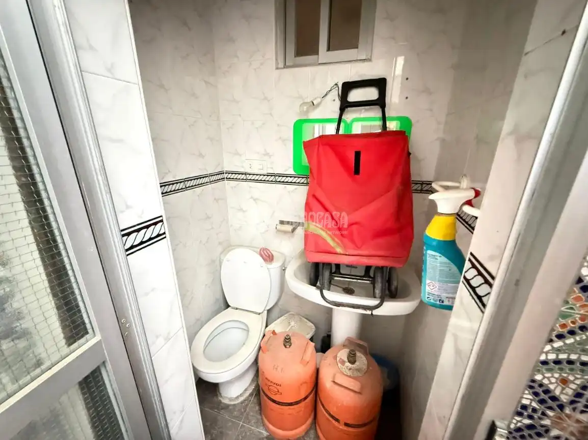 Baño de Piso en venta en Martos con Balcón