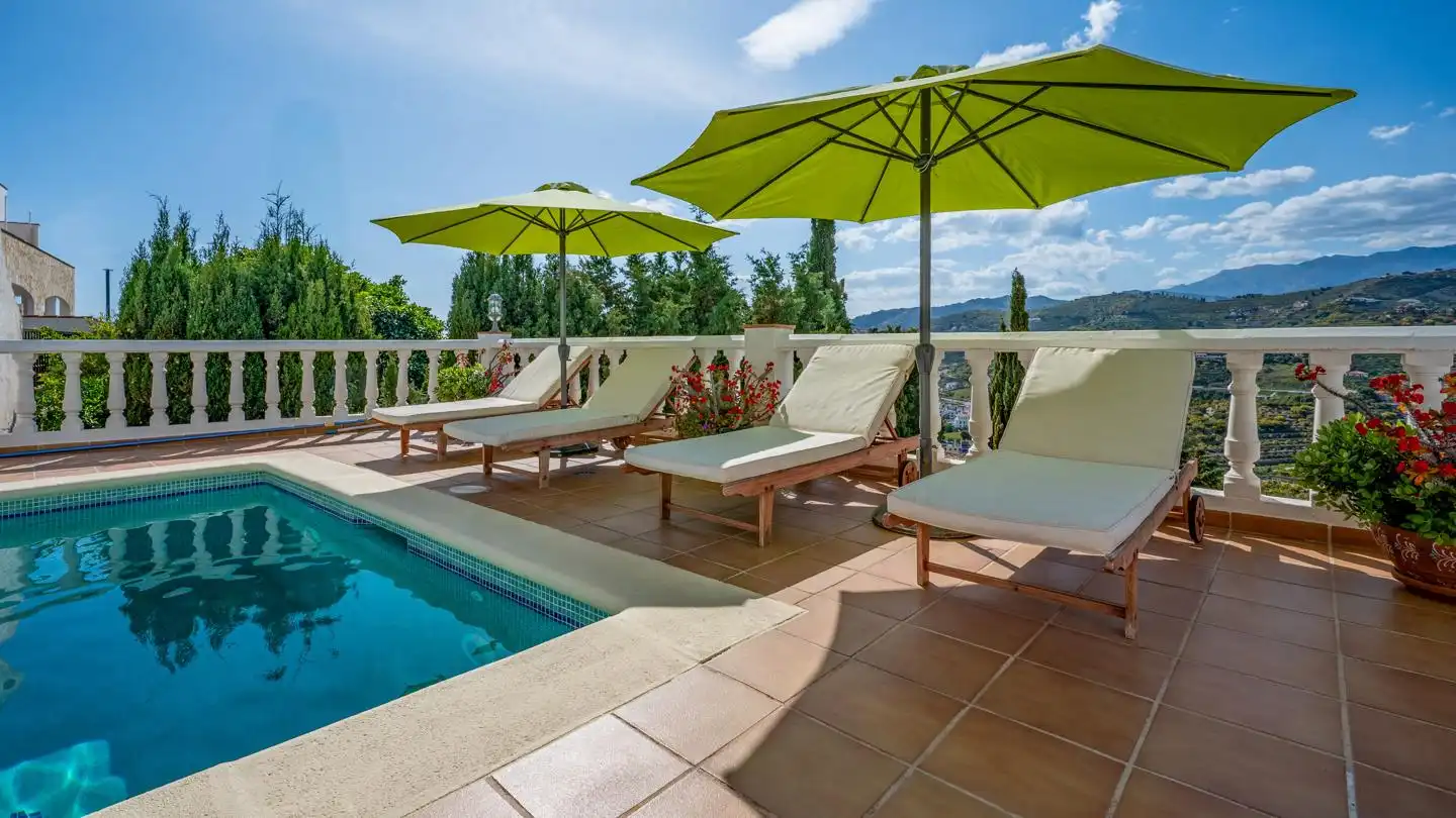 Terrace of Houses for sale in Almuñécar  with Air Conditioner, Private garden and Terrace