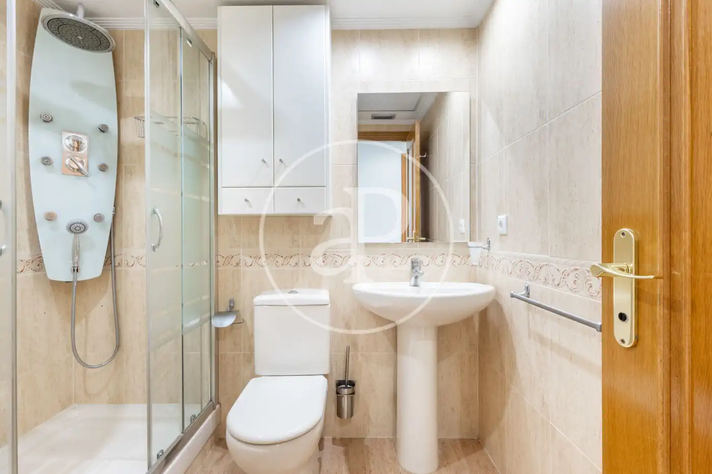 Bathroom of Flat for sale in Valencia  with Air Conditioner, Heating and Private garden