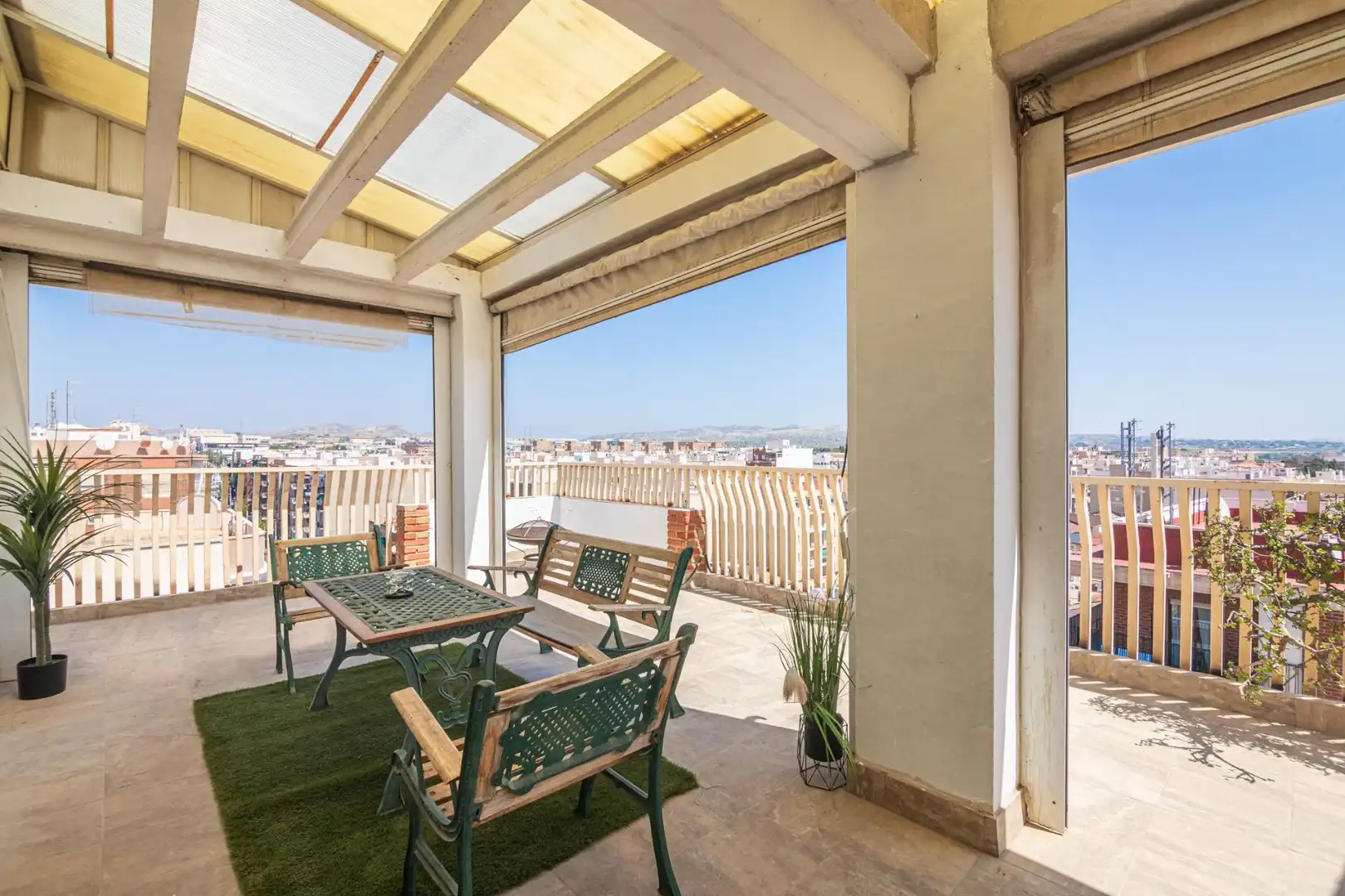 Penthouse with lift for sale in Calle FRANCISCO RUIZ BRU 1