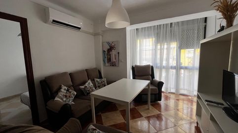 Photo 5 of Flat for rent in El Plantinar – Avda. La Paz - El Juncal, Sevilla Capital