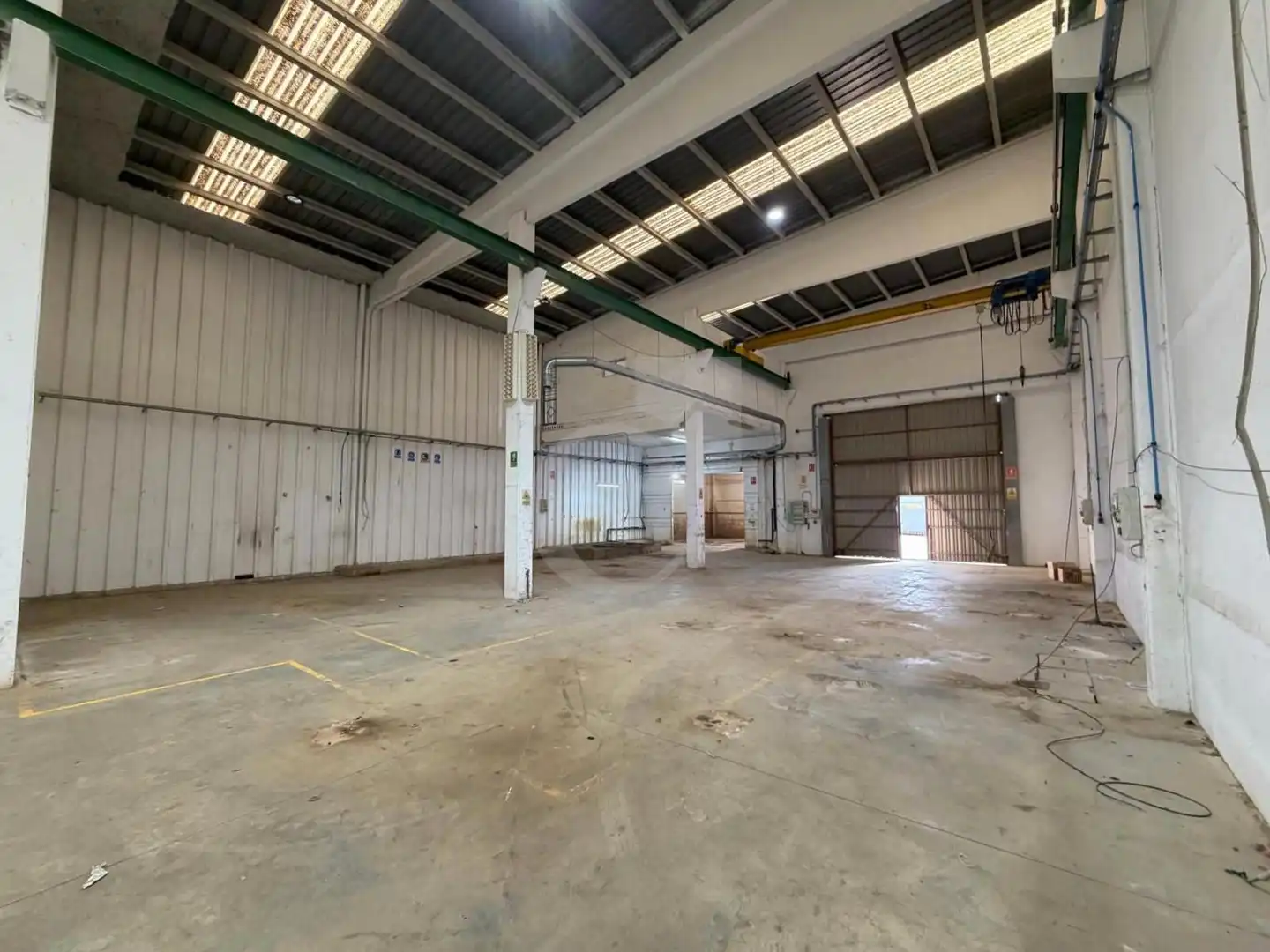 Industrial buildings for rent in Cheste