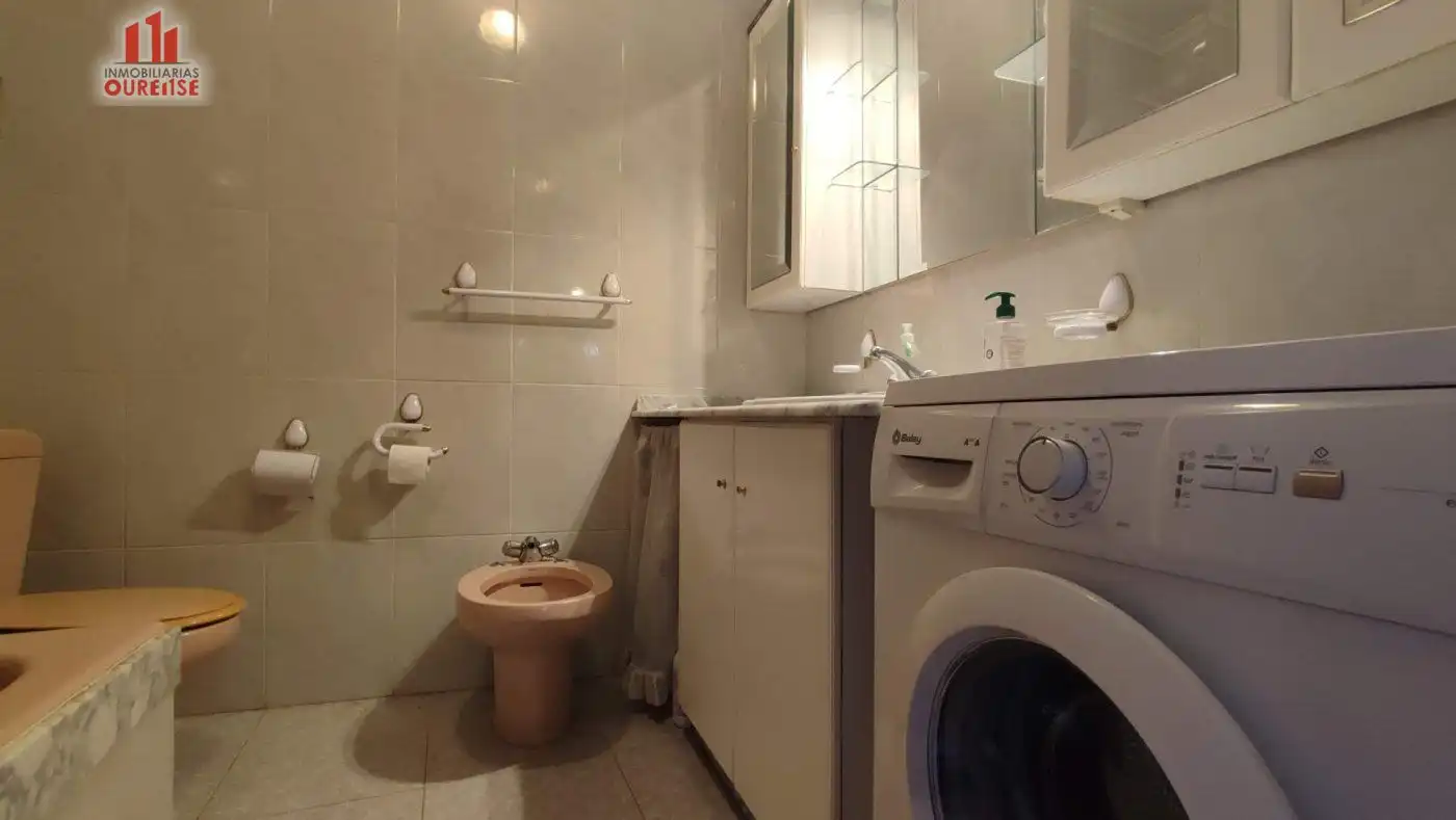 Baño de Casa o chalet en venta en Ourense Capital  con Calefacción