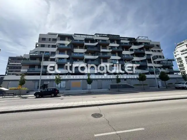 Exterior view of Flat for rent in Madrid  with Air Conditioner, Terrace and Storage room