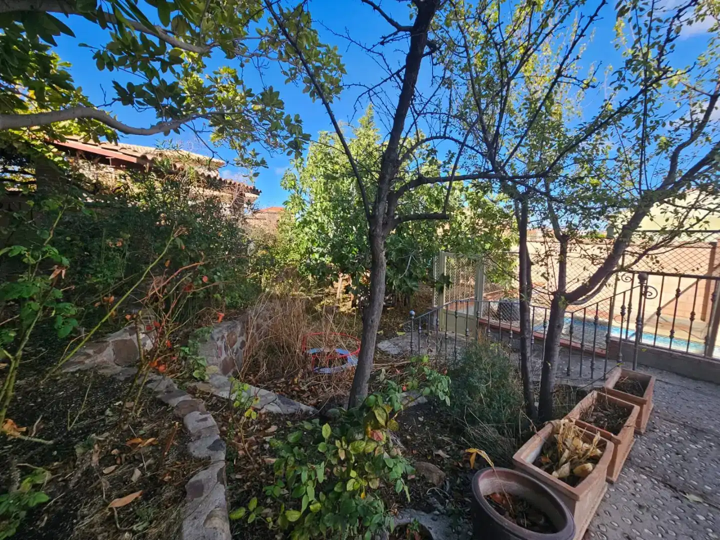 Jardí de Casa o xalet en venda en Navahermosa amb Aire condicionat, Piscina i Balcó