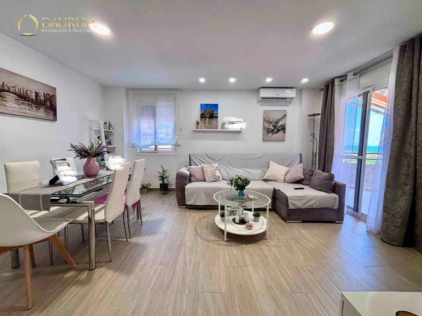 Wohnzimmer von Dachboden zum Verkauf in Málaga mit Klimaanlage, Terrasse und Abstellraum