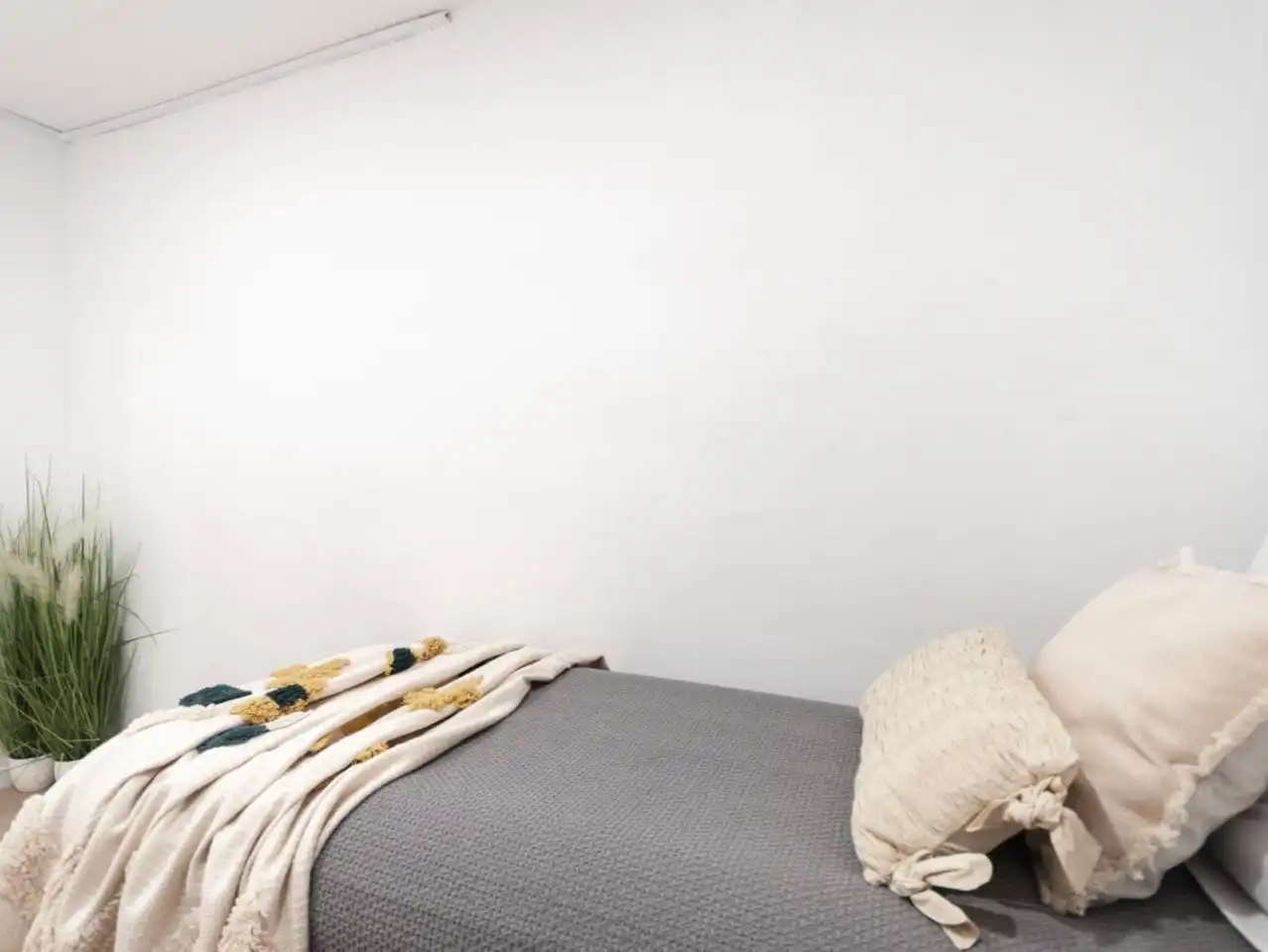 Flat with lift for sale in Avenida sant Esteve 67