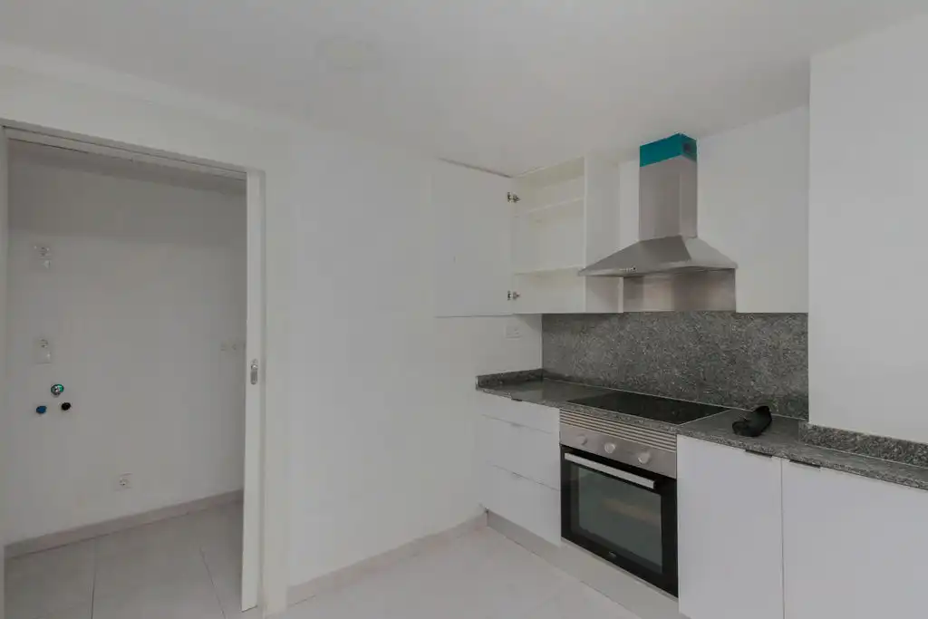 Cuina de Pis en venda en Badalona amb Moblat