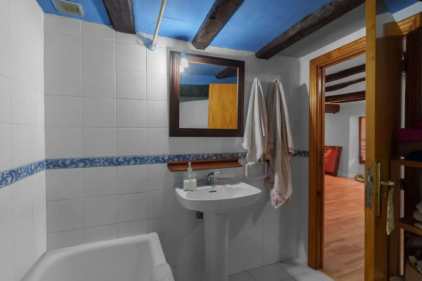 Bathroom of Flat for sale in Tolosa  with Storage room and Furnished