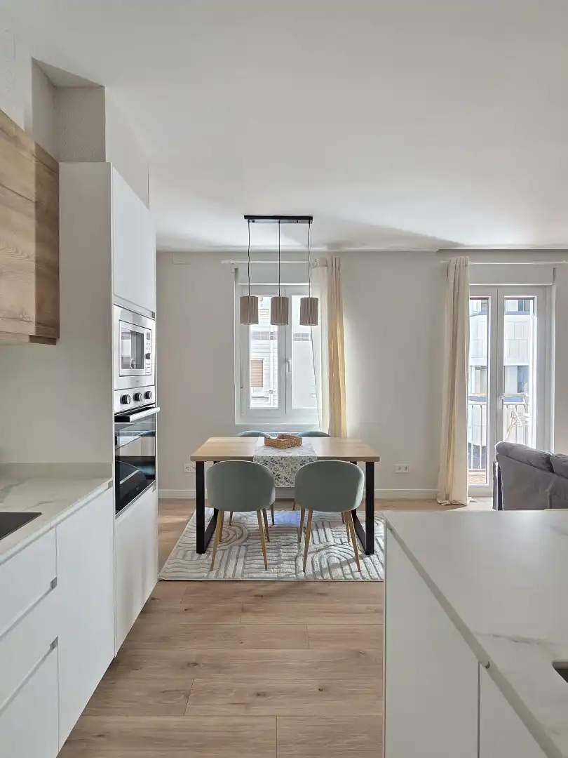 Comedor de Piso en venta en Portugalete con Calefacción, Amueblado y Horno