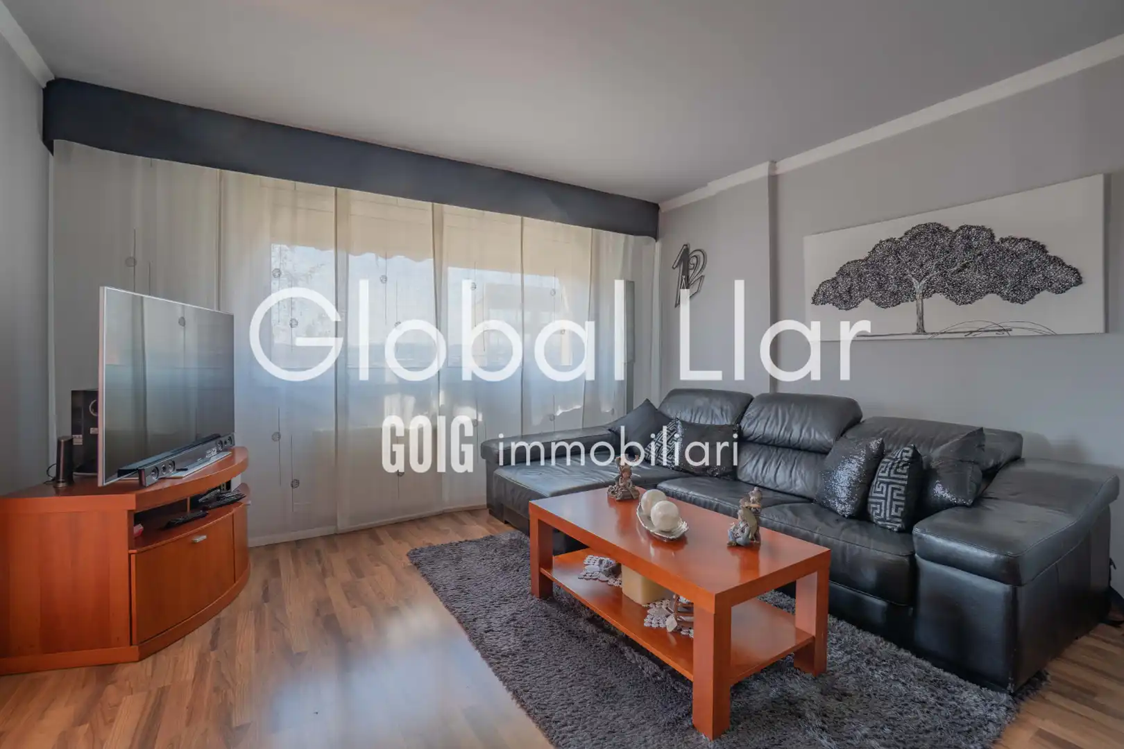Living room of Flat for sale in Sabadell  with Heating, Parquet flooring and Terrace