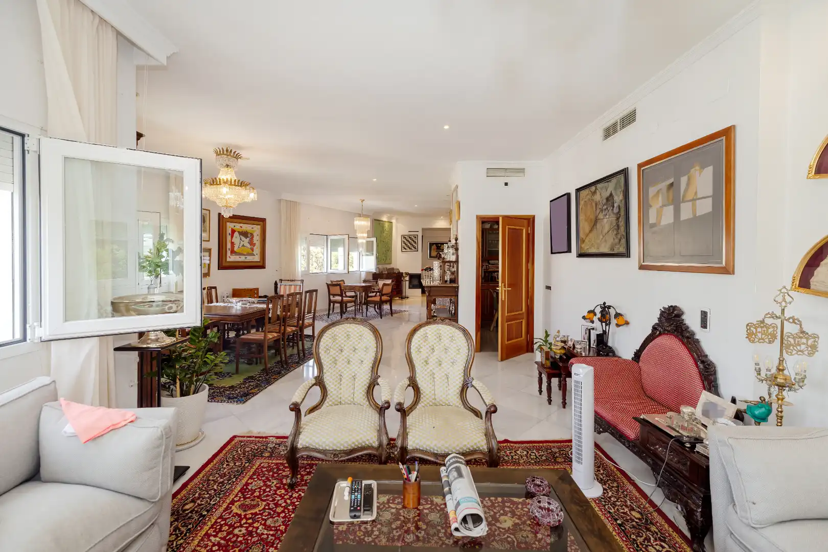 Sala de estar de Casa adosada en venta en Málaga con Aire acondicionado, Calefacción y Jardín privado