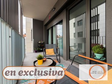Flat with pool for sale in Palau
