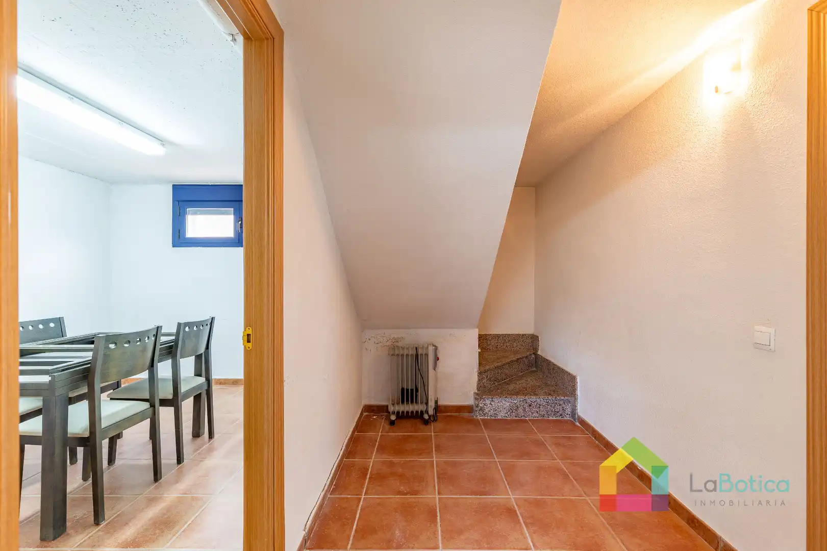 Casa adosada en venta en Burguillos de Toledo con Calefacción, Jardín privado y Terraza