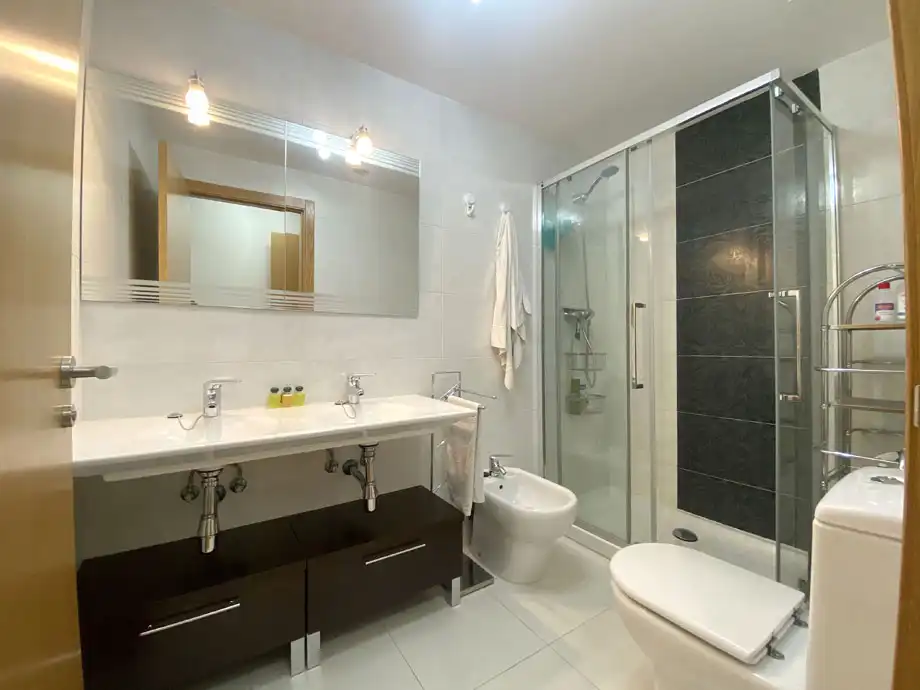 Bathroom of Flat for sale in Vitoria - Gasteiz  with Heating, Parquet flooring and Terrace