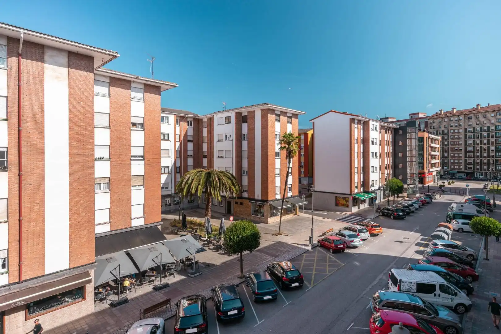 Vista exterior de Piso en venta en Avilés con Calefacción