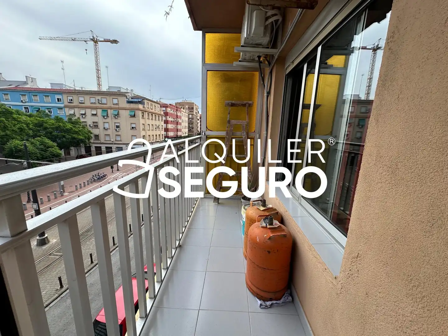 Balcony of Flat for rent in Valencia  with Air Conditioner and Furnished