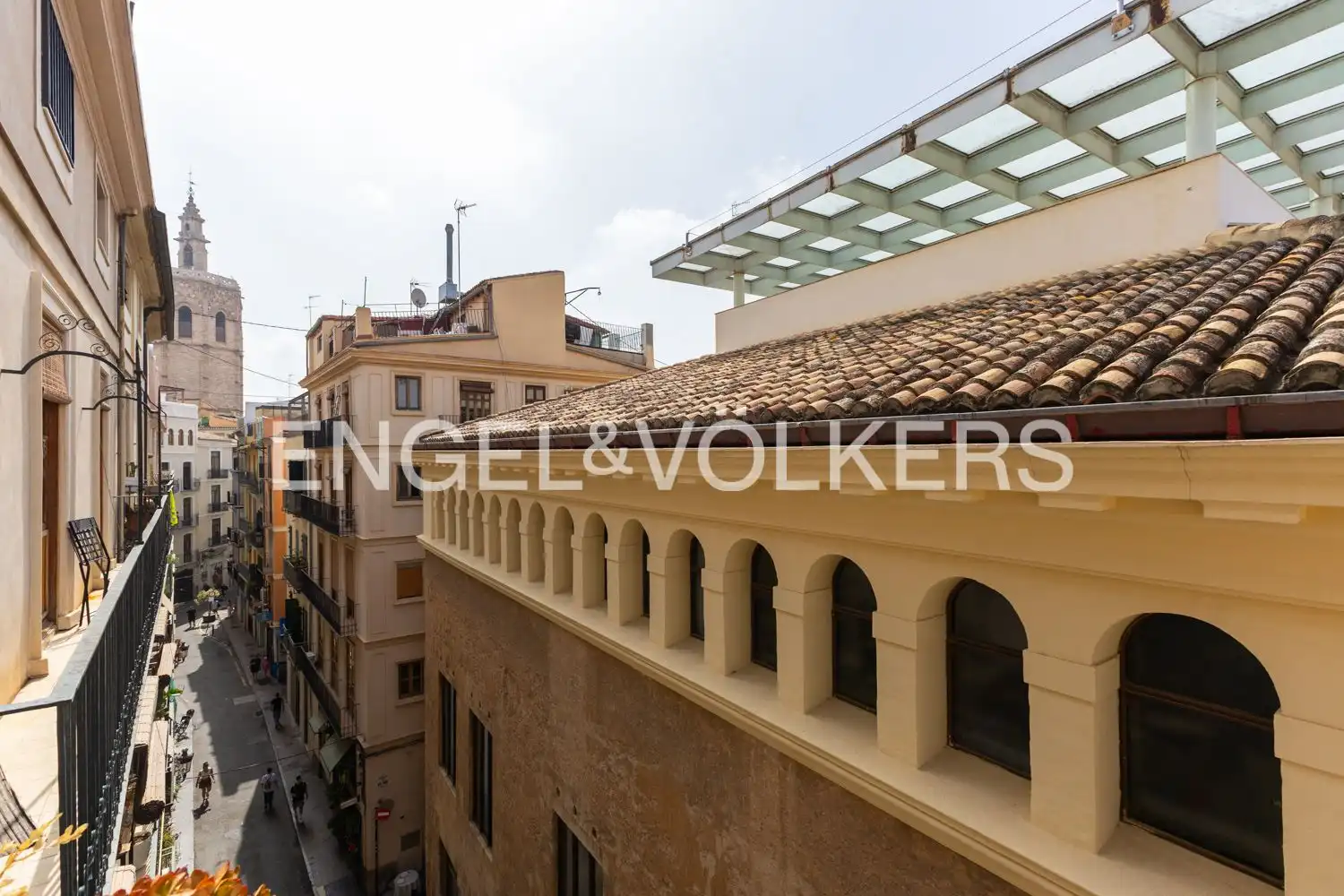 Vista exterior de Pis en venda en Valencia amb Calefacció, Parquet i Balcó