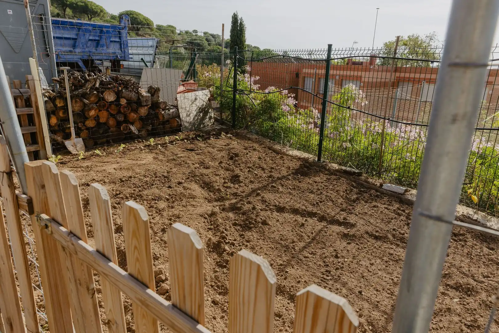 Houses for sale in Santa Coloma de Gramenet  with Air Conditioner, Heating and Private garden