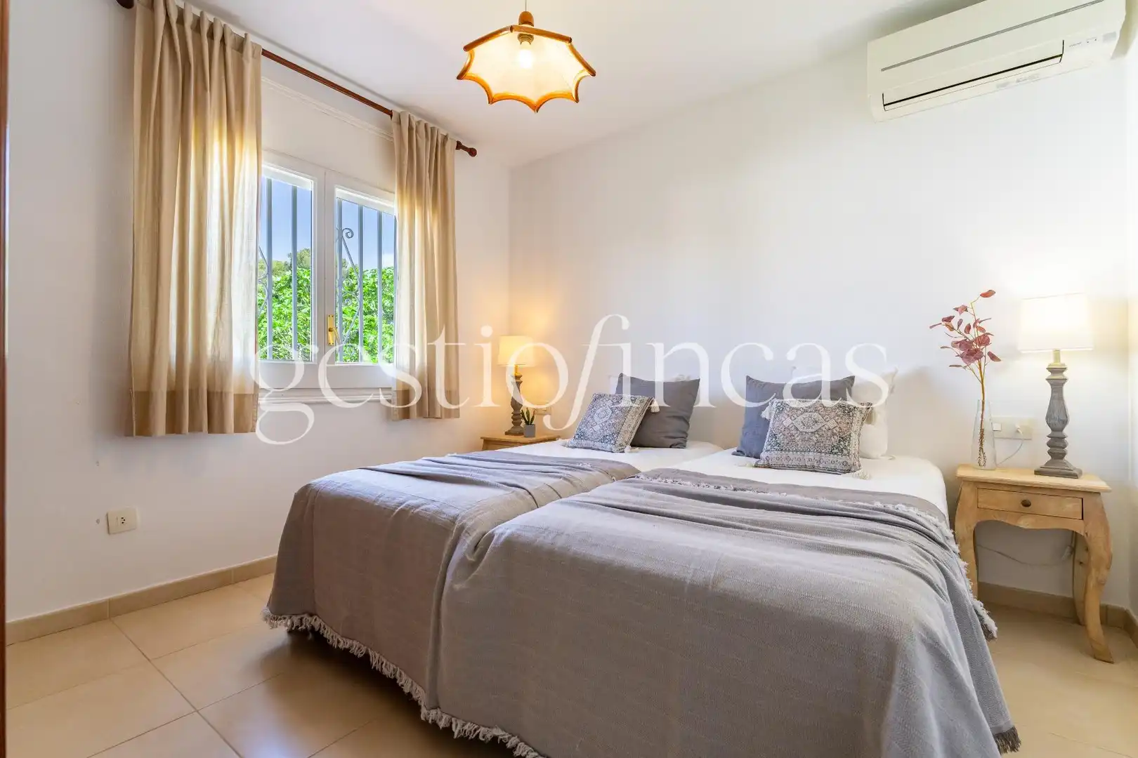 Habitación de Casa o chalet en venta en Cambrils con Aire acondicionado, Calefacción y Jardín privado