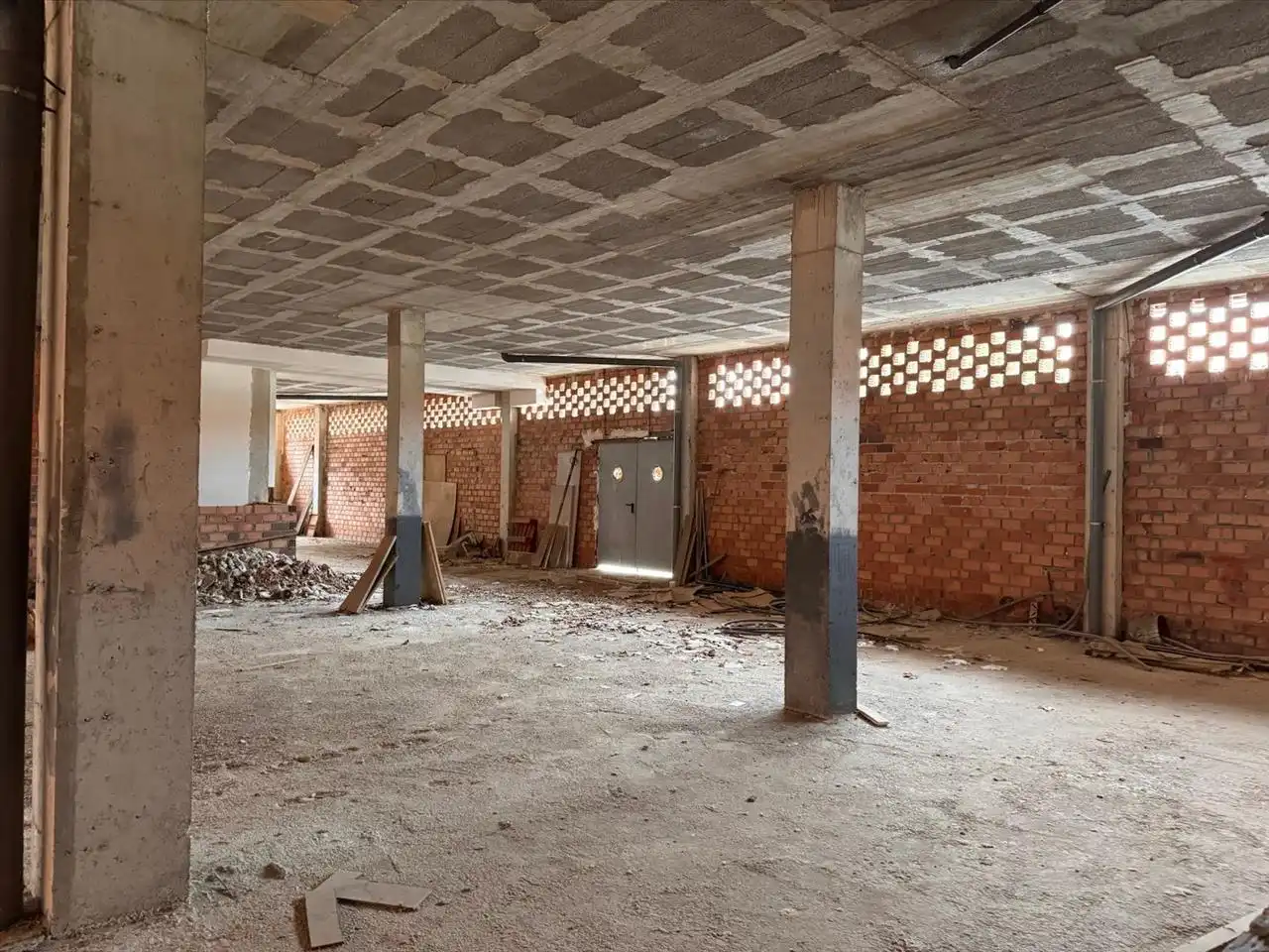 Local en venda a SANTA CRUZ DE MUDELA, Área Rural-Valverde-Las Casas