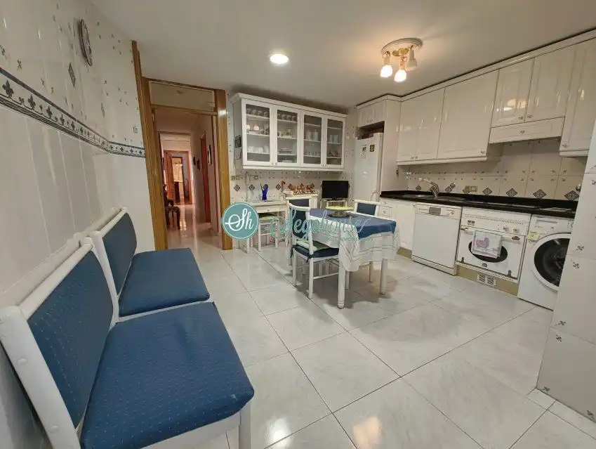 Cocina de Piso en venta en Segovia con Calefacción, Trastero y Balcón