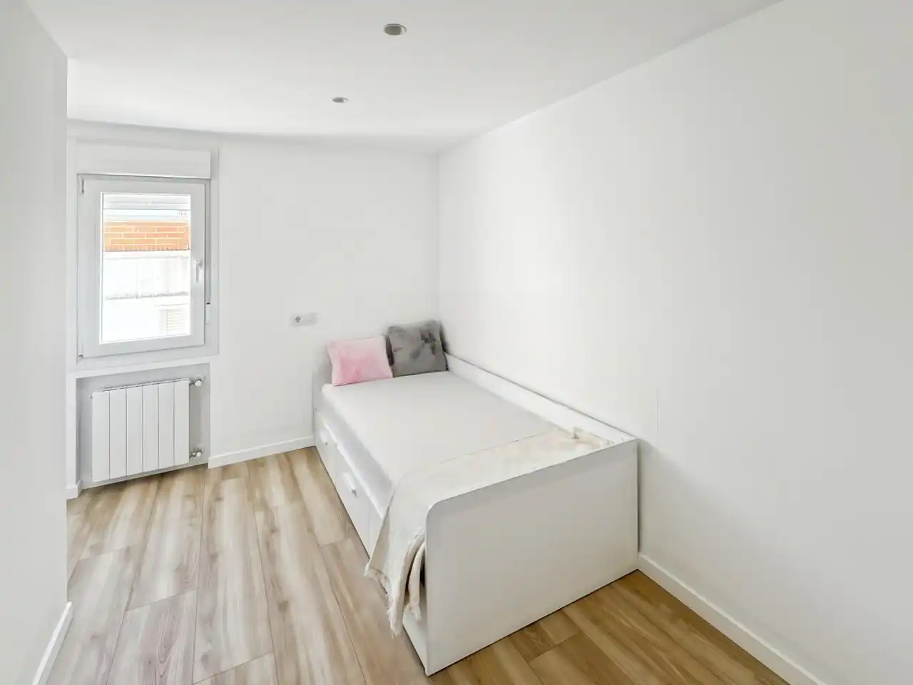 Bedroom of Flat for sale in Madrid  with Heating