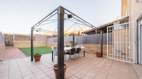 Foto 2 de Casa adosada en venta en Calle de Mazarrón, Urbanización el Mediterráneo, Arroyomolinos (Madrid)