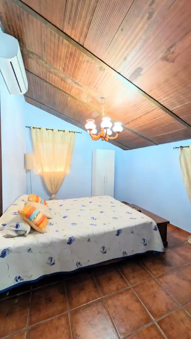 Dormitori de Casa o xalet en venda en Elche / Elx amb Aire condicionat, Calefacció i Jardí privat